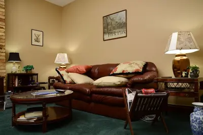 Image de Belle 2br Apt. \/ Pittsburgh \/ Est \/ Regent Square \/ Frick Park
