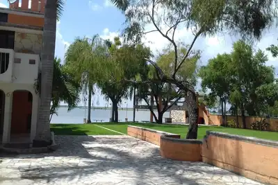Image de Maison 4 chambres avec vue sur le lagon dans une division privée