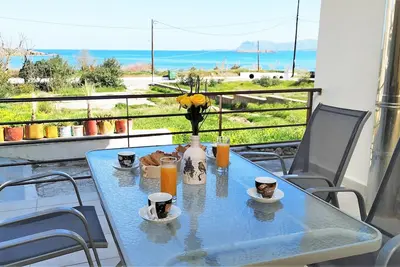 Image de Appartement en bord de mer sur la meilleure plage près de Chania (numéro de location 4869)