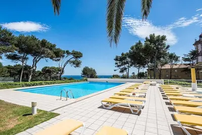 Image de Superbe Villa en bord de mer à Cascais, pour 8 personnes - avec piscine, court de tennis, parking