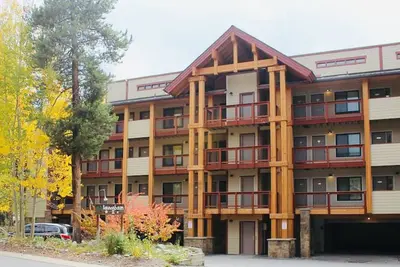 Image de Belle 2bed / 3bath Condo 5 min à pied du centre-ville et Peak 9 Ascenseur