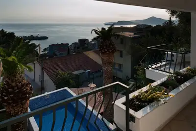 Image de Belle Villa Mia avec piscine privée et vue sur la mer
