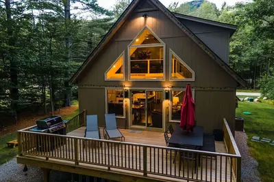 Image de Nouvelle Liste: Nouvelle construction, maison riveraine 3br, 2. 5ba w \/ wifi, cheminée