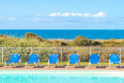 Image de Appartement pour 6 avec Vue Mer | Accès piscine + plage!