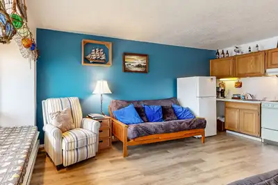 Image de Nouvelle Liste! Condo avec vue sur la mer et accès à la plage avec vue sur le chien