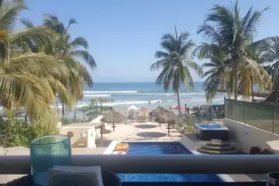 Image de Magnifique condo en bord de mer Ă Punta de Mita avec une vue imprenable! !