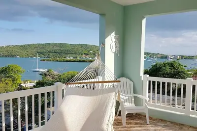 Image de Sea Turtle Studio - Superbe New Waterview haut de gamme Studio! Levers de soleil incroyables! !