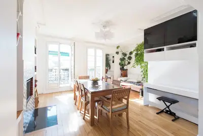 Image de Appartement de 3 chambres situé au centre, à pied des principales attractions! (Veeve)