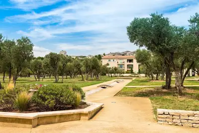 Image de Appartement Duplexe | Partez à l'aventure en Provence!