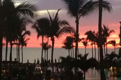 Image de Villa La Estancia - Superbe coucher de soleil sur une plage pittoresque
