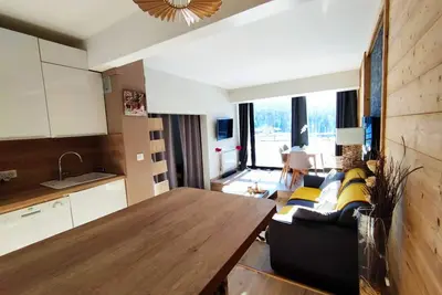 Image de Bel Appartement Rénové au Pied des Pistes à Isola 2000