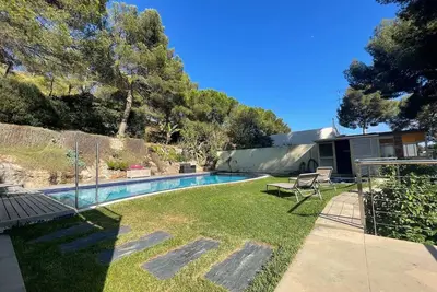 Image de Appartement confortable près de la mer situé dans une zone touristique / Ideal A Couples