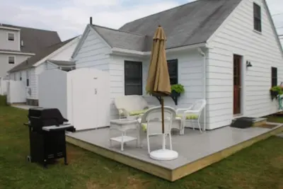 Image de Profitez d'un moment de détente à Narragansett, 2 nuits minimum, 2 pâtés de maisons de la plage