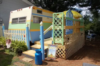 Image de Original \"Tiny House\" Gateway à la magie de la montagne