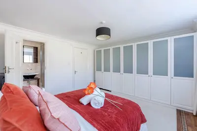 Image de Luxe Et Spacieux 4 Lits Pour Les Grands Groupes