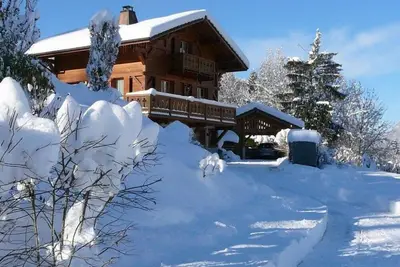 Image de Chalet au calme Morillon - proximité  pistes -  Vue imprenable  -Pour familles