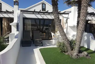 Image de Villa près de la piscine sur le complexe 4 étoiles Beachfront