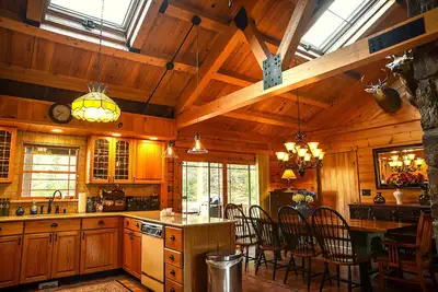 Image de Magnifique Log Home Colgate Lake! ! ! ! Kayaks et Sup inclus! Très privé!