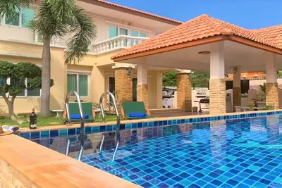 Image de Magnifique Pool Villa au centre de Pattaya, rue piétonne et hospitalité chaleureuse