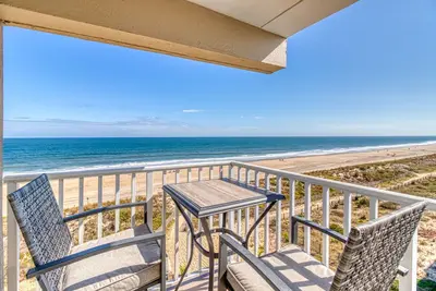 Image de Magnifiquement rénové condo au 5ème étage en bord de mer w / WiFi et câble! Conviviale et familiale