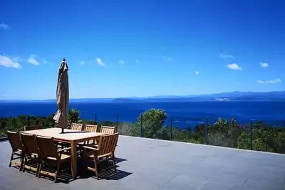 Image de Vues Infinity - Lac Taupo (wifi gratuit, draps fournis)