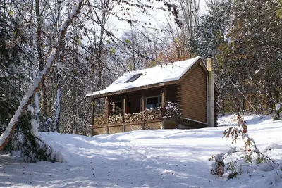 Image de Log Cabin - Cozy, pittoresque et pittoresque et prĂŞt pour votre plaisir!