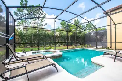 Image de Maison spacieuse près de Disney Priv Jacuzzi 7032