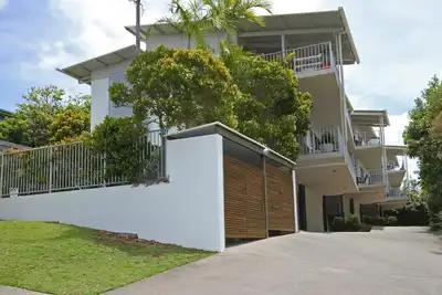 Image de Unité 2, Sea Breeze Villas - 39 First Avenue Coolum - Wifi, 400 Bond