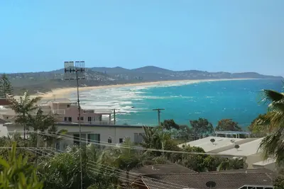 Image de 32 croissant de Barra, plage de Coolum. Bond 500, Foxtel, Wifi, linge fourni