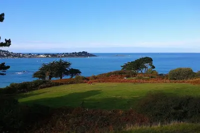 Image de Appartement avec vue imprennable sur mer et équipé de piscine chauffée