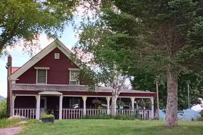 Image de Maison unique \/ magnifique avec une ferme de 30 acres au cœur du centre du Vermont