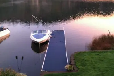 Image de Charmant Waterfront Home Sur Summit Lake