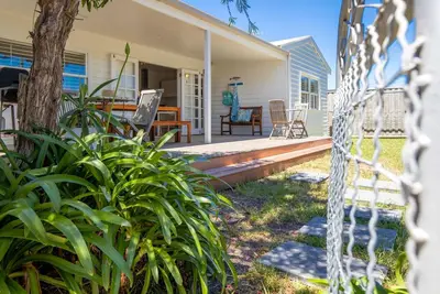 Image de Sorrento Beach Cottages #1: walk to village - Wifi