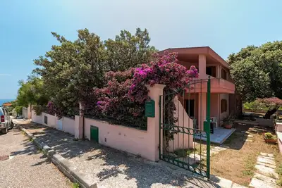 Image de Calagonone Villa avec barbecue de jardin, WiFi \/ Ac --- Code Iun: P2169