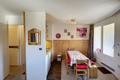 Image de Les Menuires : 2 pièces, 6 pers, balcon sud, wifi, animaux, parking
