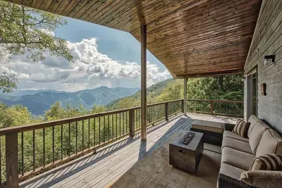 Image de ~ Nouvelle Location ~ Sunrise To Sunset Views! Profitez De La Paix COMPLÈTE Et Calme avec table de billard À 5100 Pi! ! !