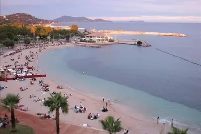 Image de Spectaculaire plage Vues & Garage Parking (4-6 personnes)
