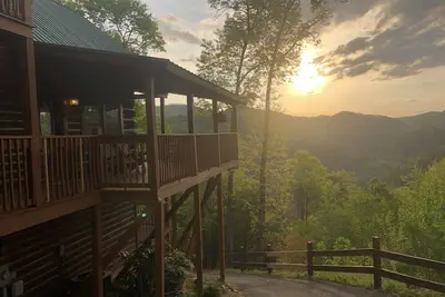 Chalet Smoky Mountain avec 3 chambres et vue