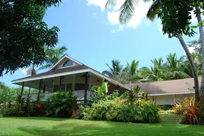 Image de Plantation élégante et isolée de plage dans la baie de Moloaa, Hi (Kauai) Tvr 4180