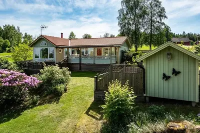 Image de Belle, calme et confortable hébergement près du lac Mullsjön