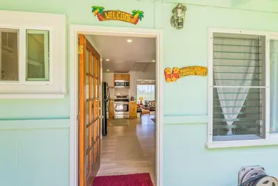 Image de Kaaawa Home With Mountain View's - Séjour minimum de 30 jours