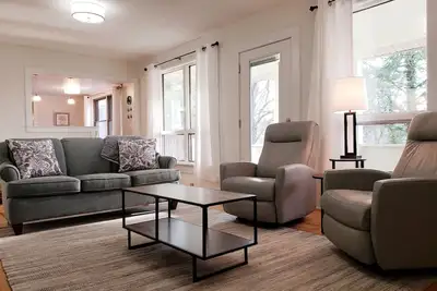 Image de Lakeside Mini Mtn Hideaway, Dt Weaverville ~ 0. 5mi, Dt Asheville ~ 10min