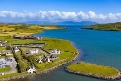Image de Dingle Courtyard Cottages No 12 (3 Bed)