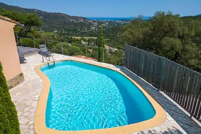 Image de Belle maison de vacances privée avec climatisation, piscine privée, Wifi, Tv, terrasse, parking
