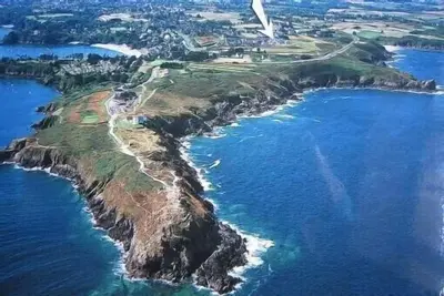 Image de 350m plage port-mer ; sentier cotier ; pointe du grouin