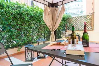 Image de Joli appartement pour 4 personnes avec Wifi, climatisation, Tv, terrasse, animaux admis et parking