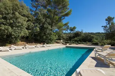 Image de Merveilleuse maison de vacances privée avec Wifi, piscine privée, Tv, terrasse et animaux admis