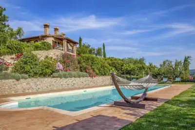 Image de Confortable appartement avec Wifi, piscine, Tv, patio, animaux admis, vue panoramique et parking