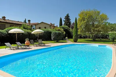 Image de Appartement dans une maison de vacances avec piscine, Wifi, Tv, terrasse, près de San Gimignano