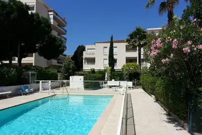 Image de Cannes Apt 4\/5 pers, piscine, jardin, terrasse, Wifi, parking, 5mn Croisette